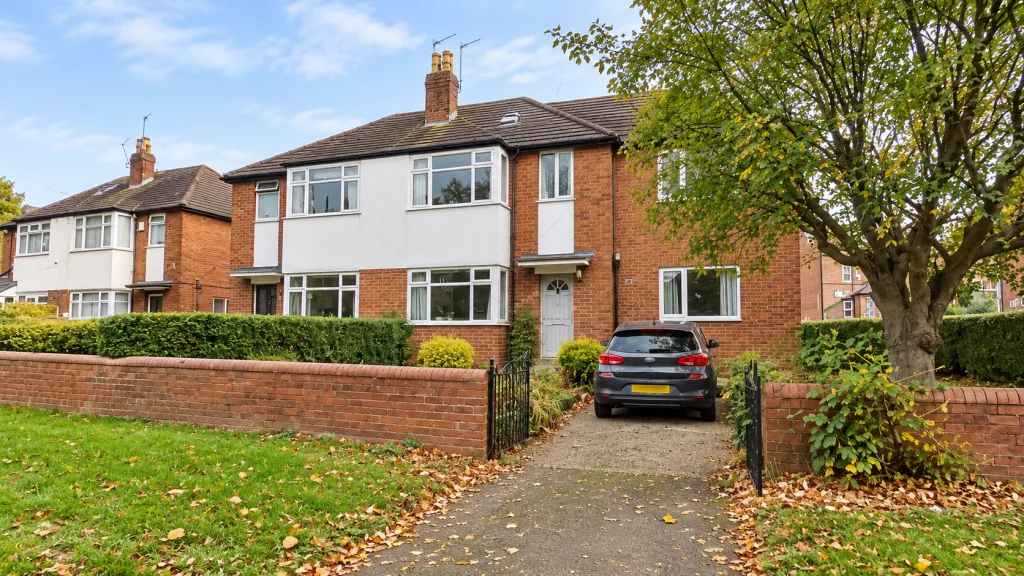 7 bedroom semi-detached house for rent