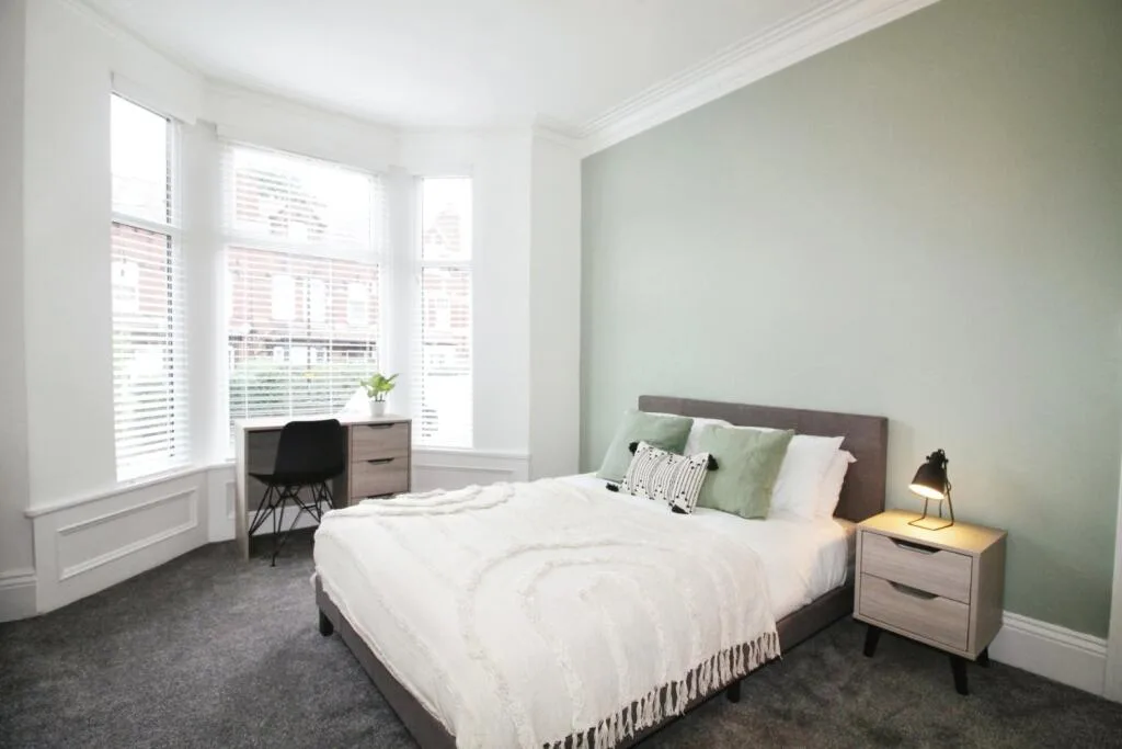 6 bedroom terraced house for rent