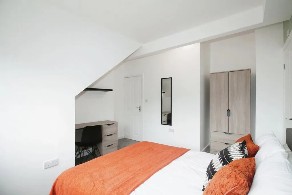 6 bedroom terraced house for rent