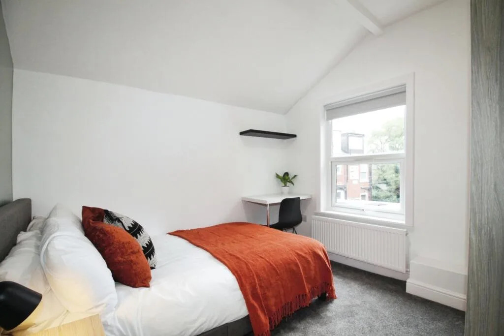 6 bedroom terraced house for rent