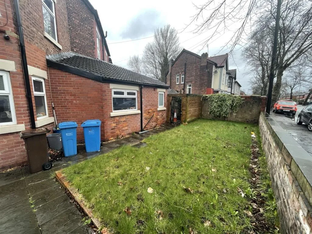7 bedroom property for rent