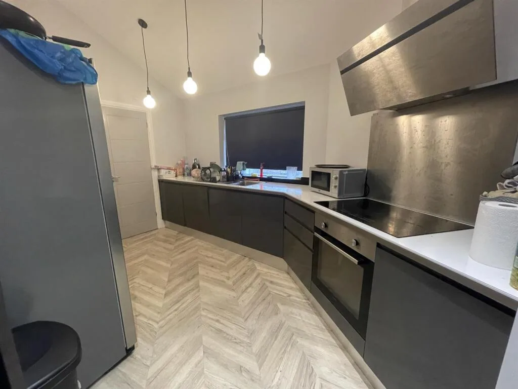 7 bedroom property for rent
