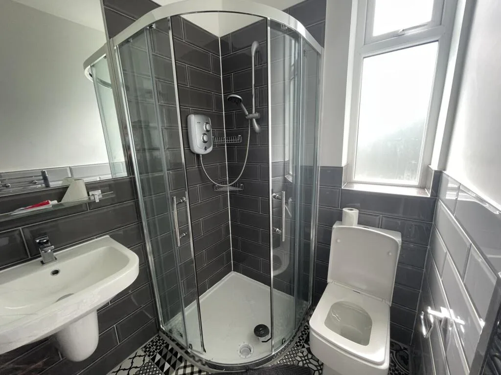 7 bedroom property for rent