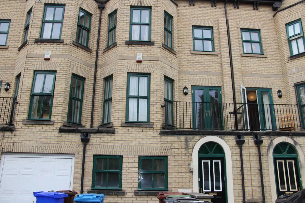 7 bedroom property for rent