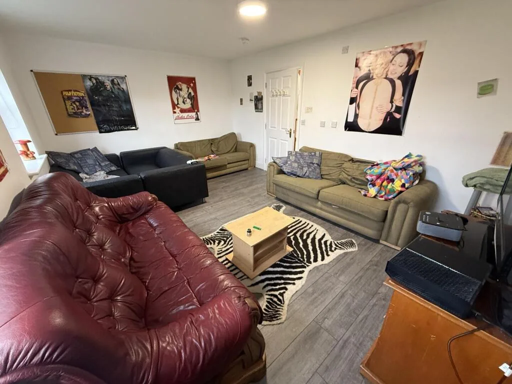 7 bedroom property for rent