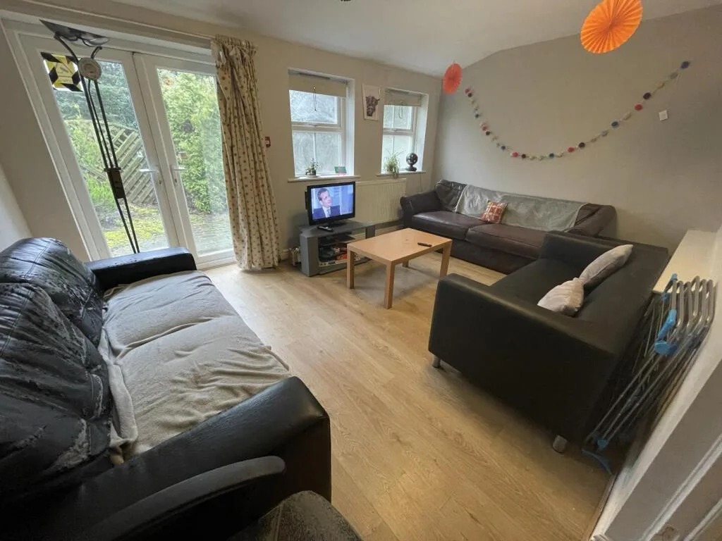 7 bedroom property for rent