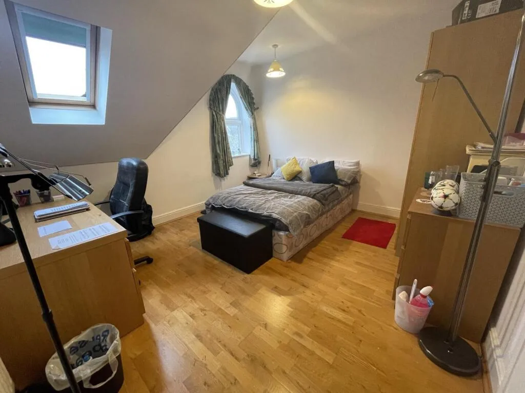 7 bedroom property for rent