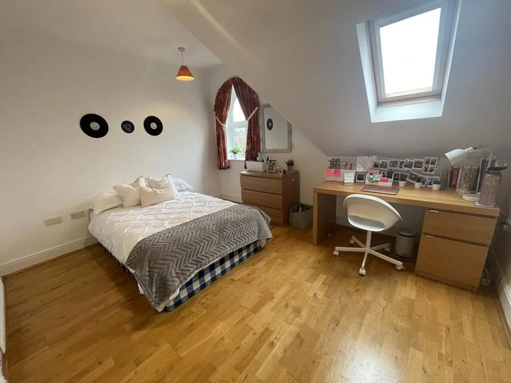 7 bedroom property for rent