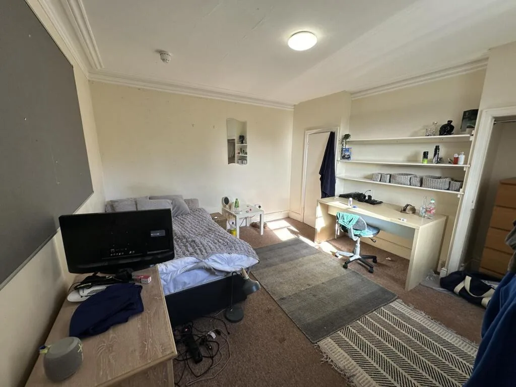 7 bedroom property for rent