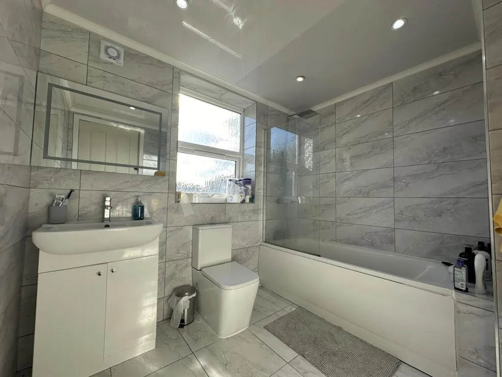 7 bedroom property for rent