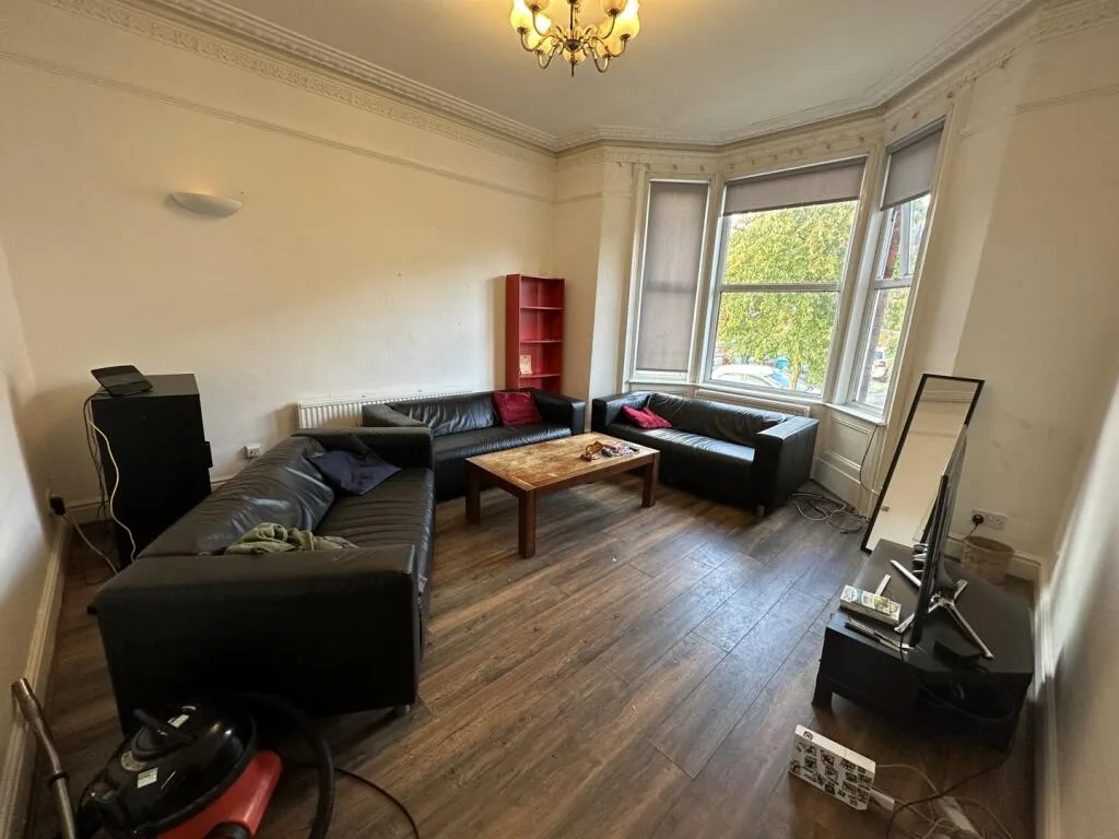 7 bedroom property for rent