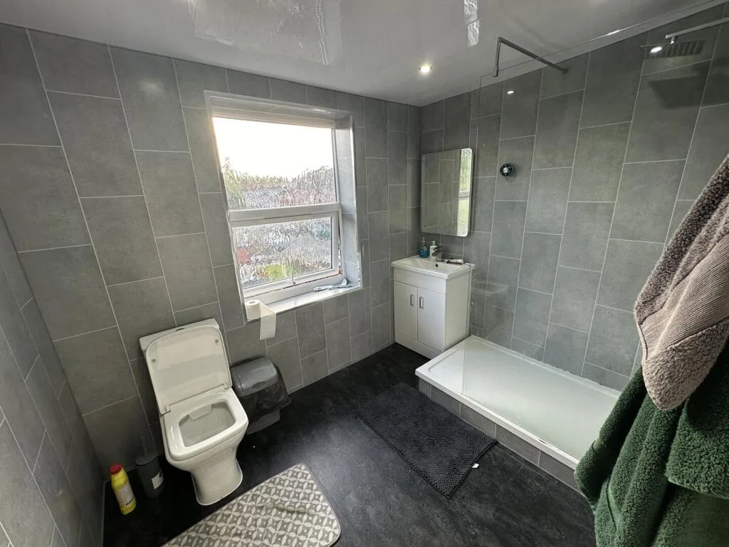 7 bedroom property for rent