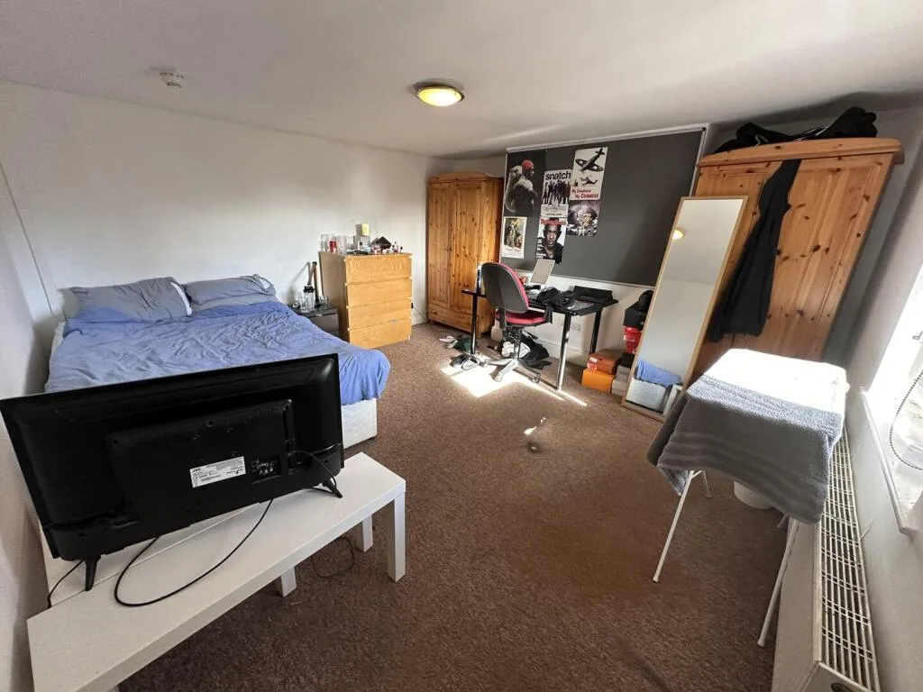 7 bedroom property for rent