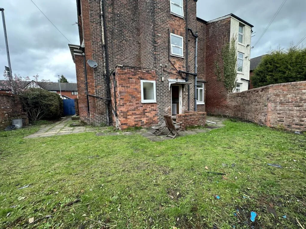 7 bedroom property for rent
