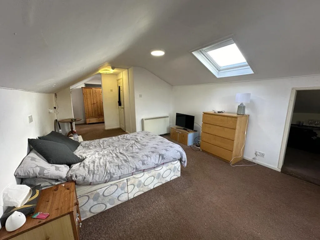 7 bedroom property for rent