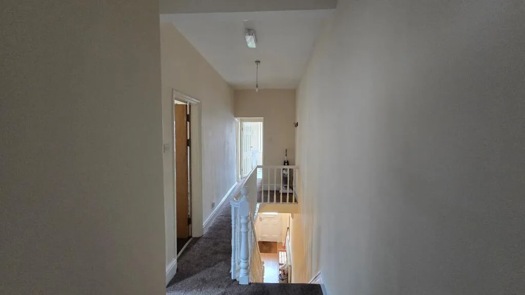5 bedroom terraced house for rent