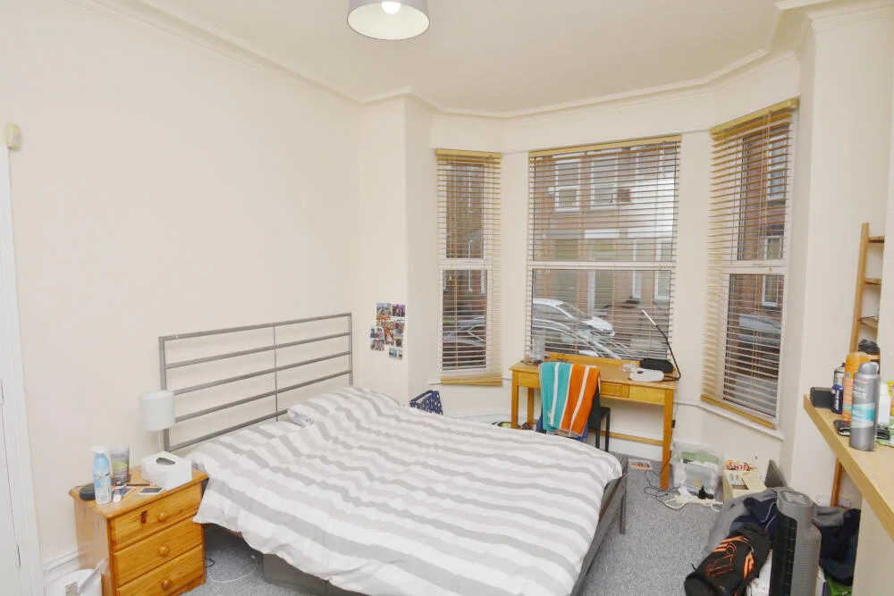 5 bedroom terraced house for rent