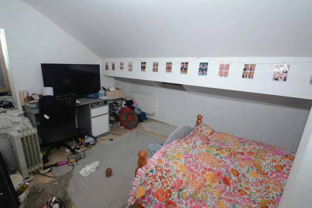 5 bedroom terraced house for rent