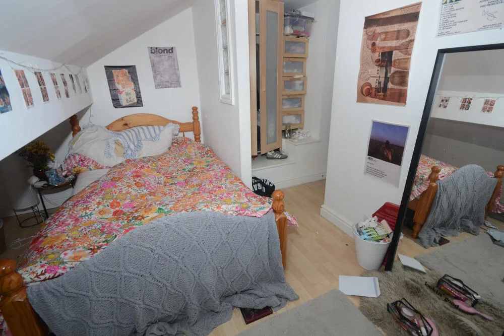 5 bedroom terraced house for rent