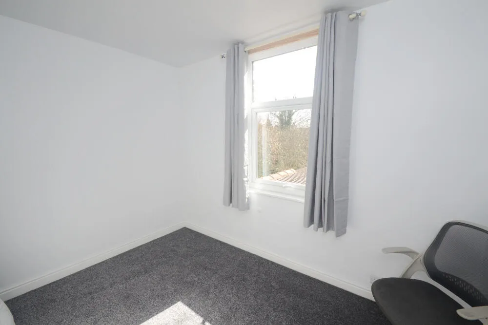 5 bedroom terraced house for rent