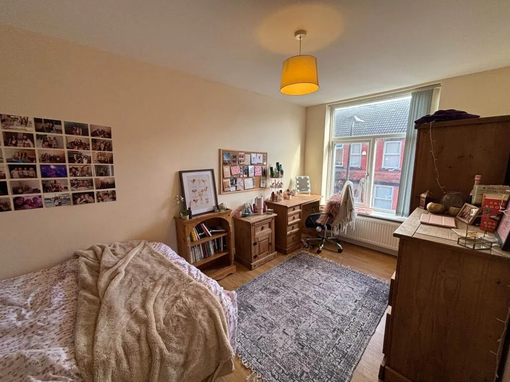 6 bedroom terraced house for rent