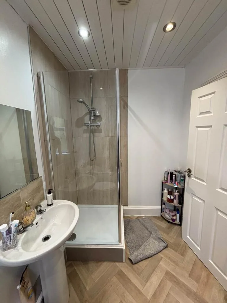 6 bedroom terraced house for rent