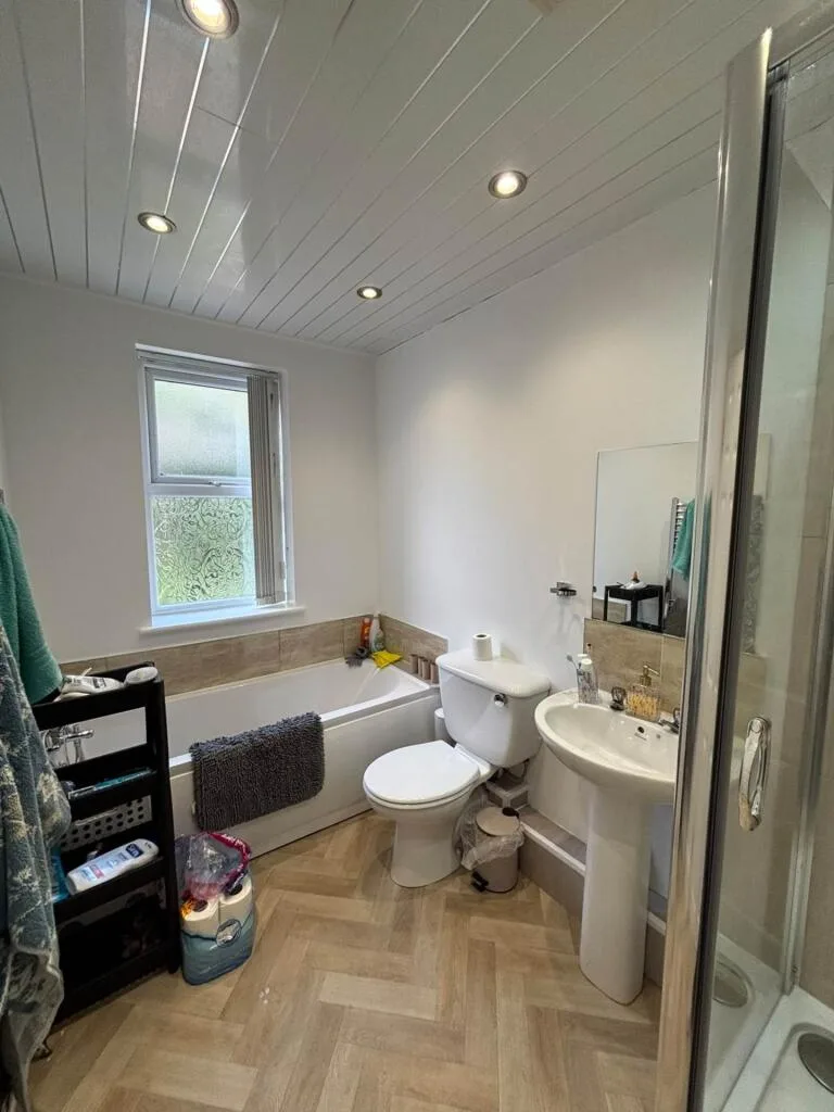 6 bedroom terraced house for rent
