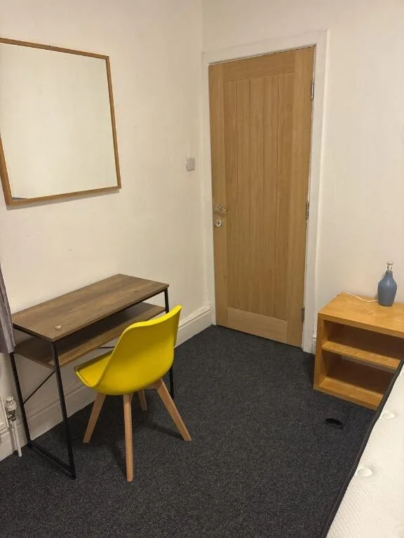 5 bedroom terraced house for rent