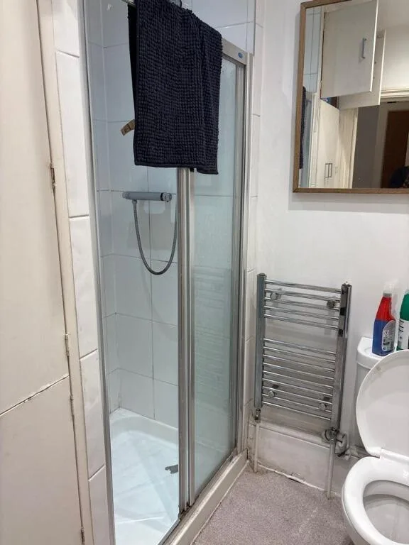 5 bedroom terraced house for rent