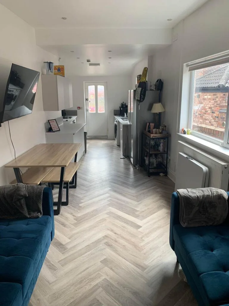 6 bedroom terraced house for rent