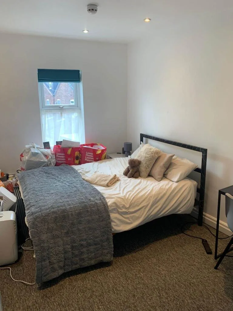 6 bedroom terraced house for rent