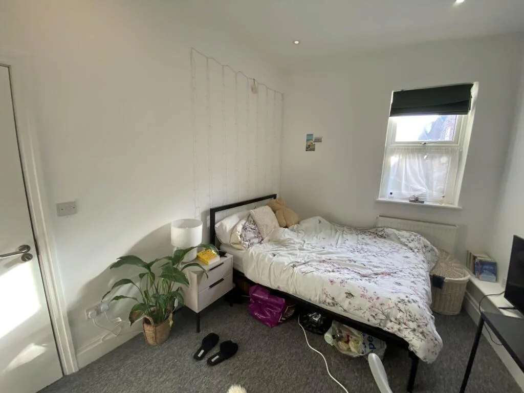 6 bedroom terraced house for rent
