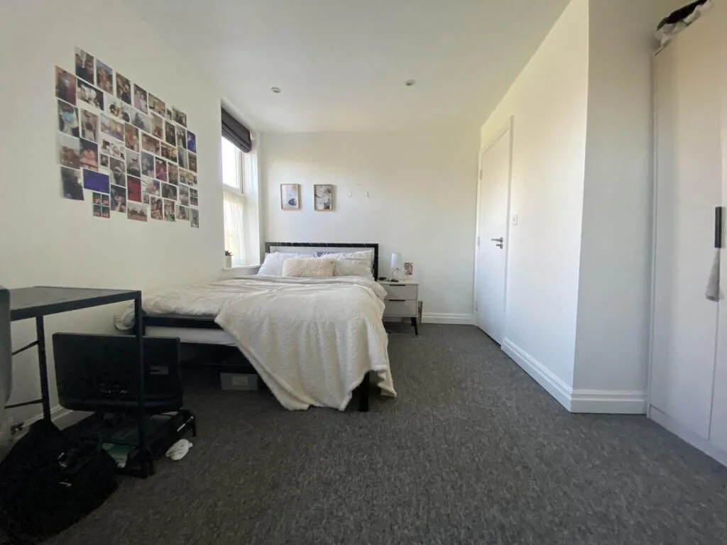 6 bedroom terraced house for rent