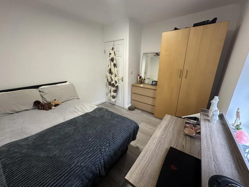 7 bedroom property for rent