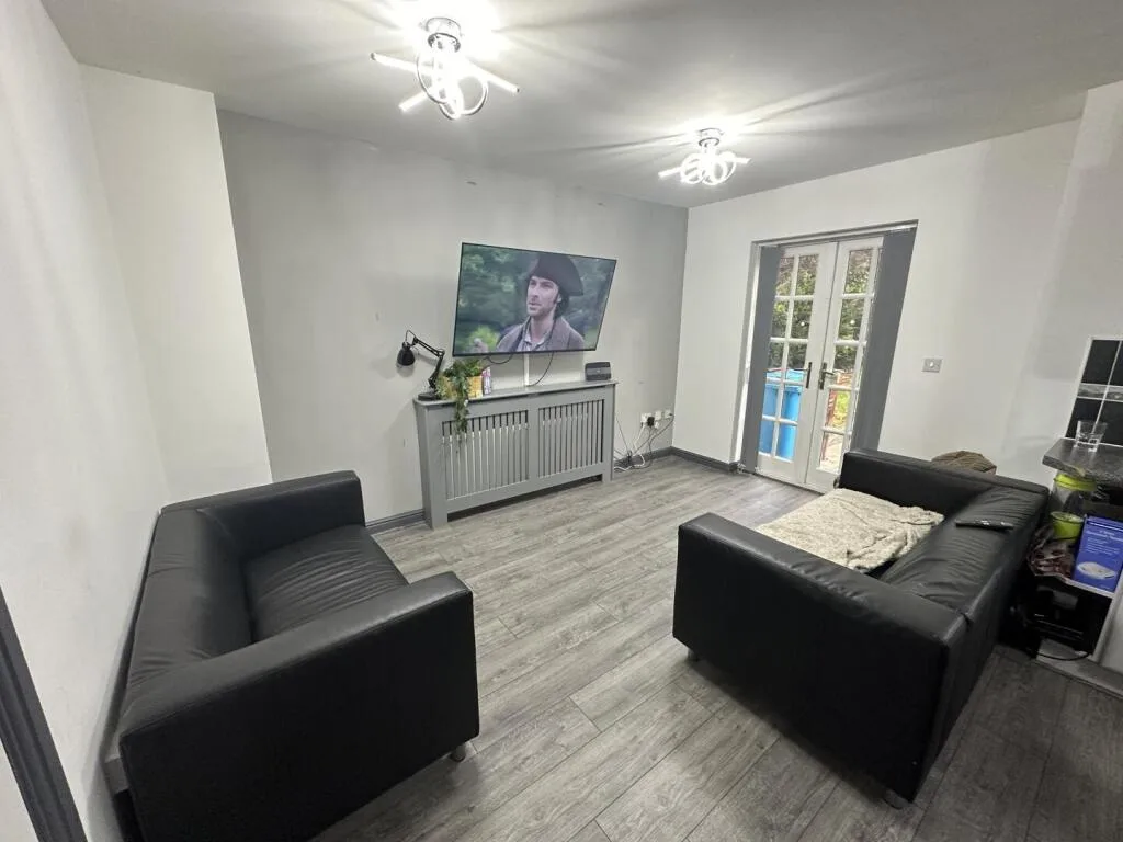 7 bedroom property for rent