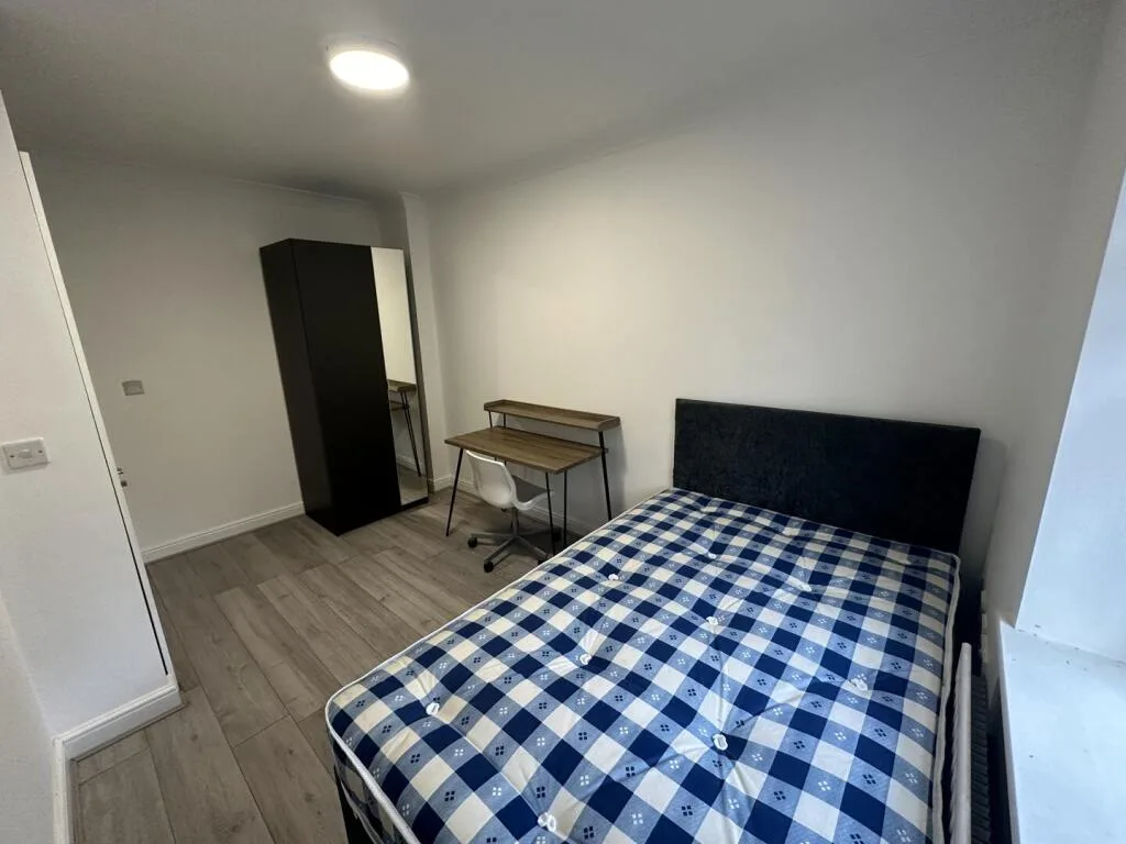 7 bedroom property for rent