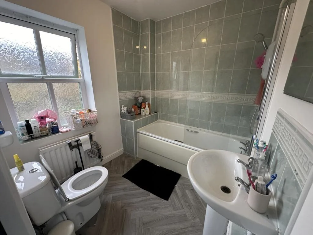 7 bedroom property for rent