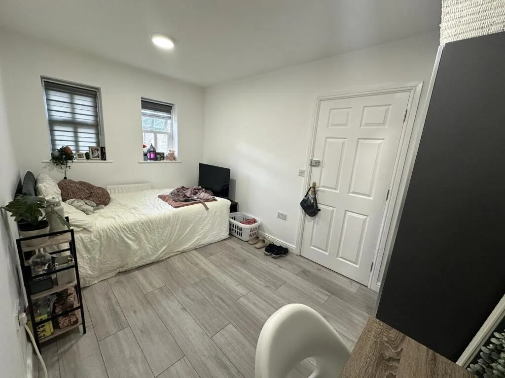 7 bedroom property for rent
