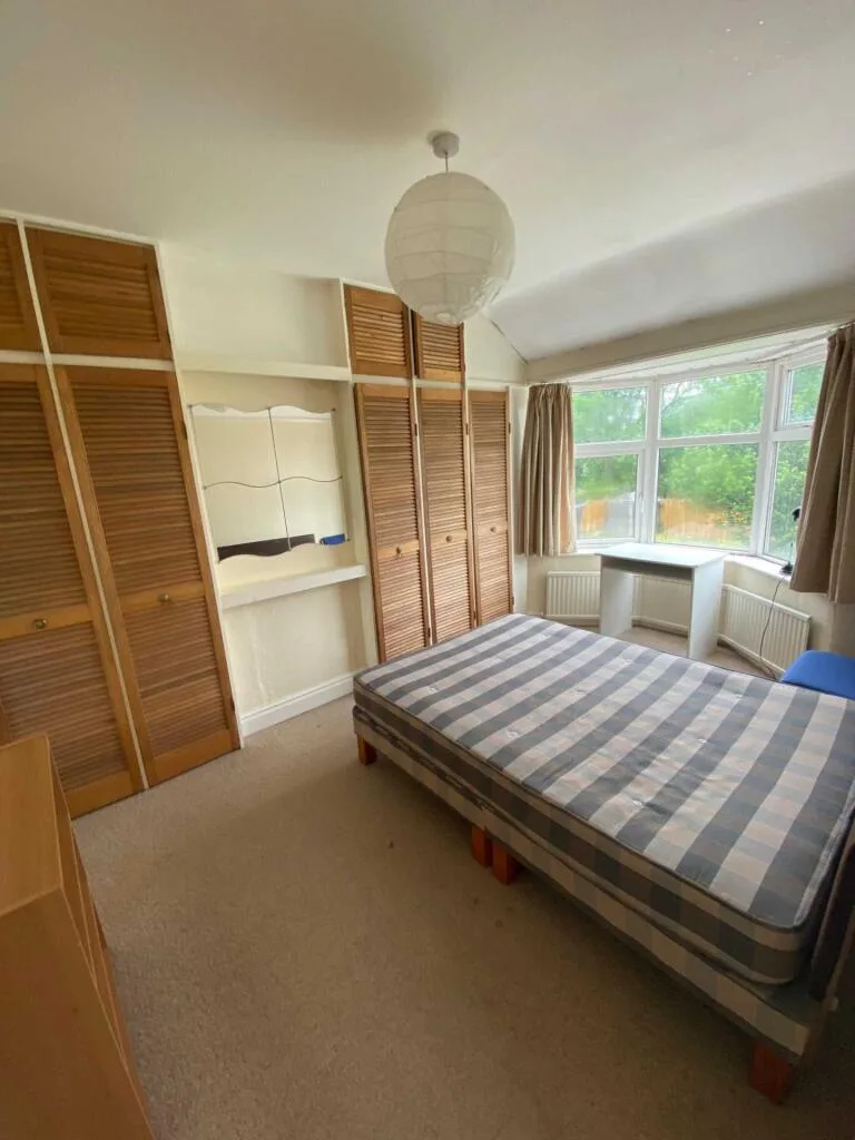 3 bedroom semi-detached house for rent