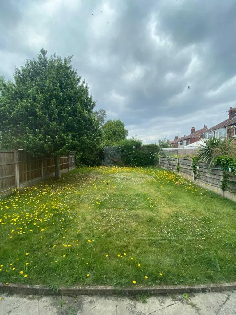 3 bedroom semi-detached house for rent