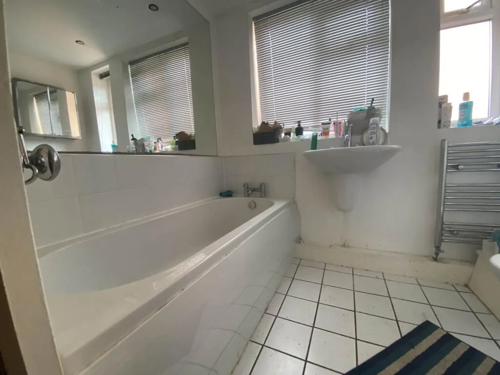 3 bedroom flat for rent