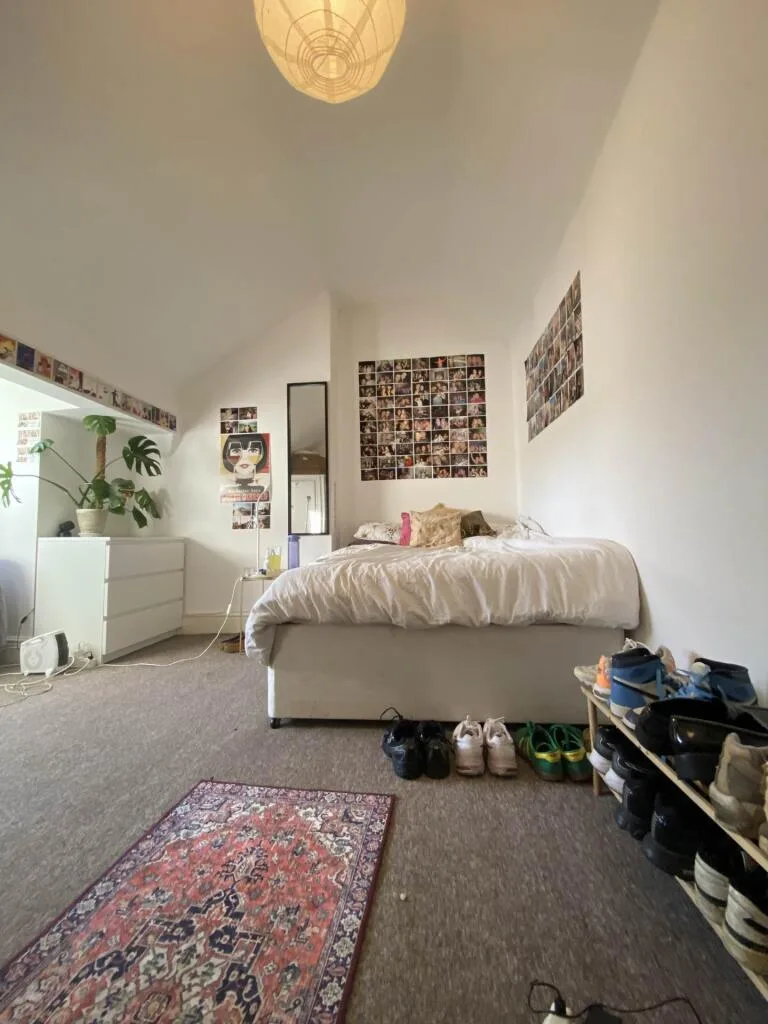 6 bedroom semi-detached house for rent