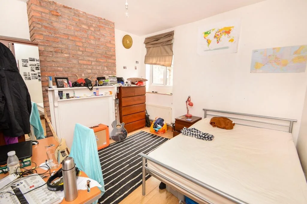 6 bedroom flat for rent