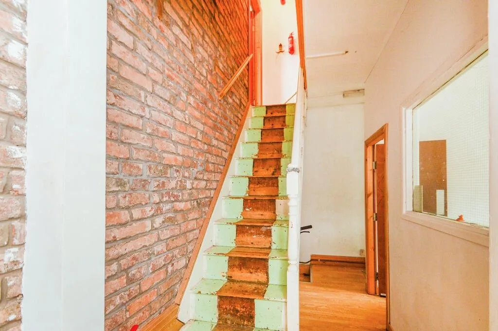 6 bedroom flat for rent