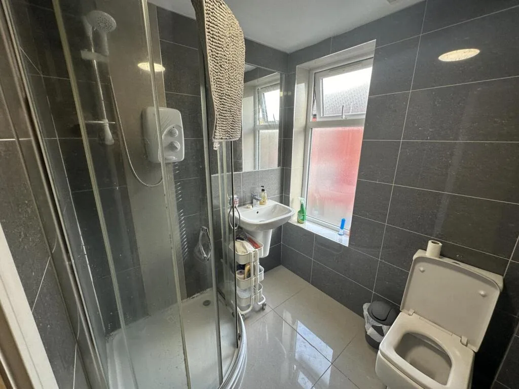 7 bedroom property for rent