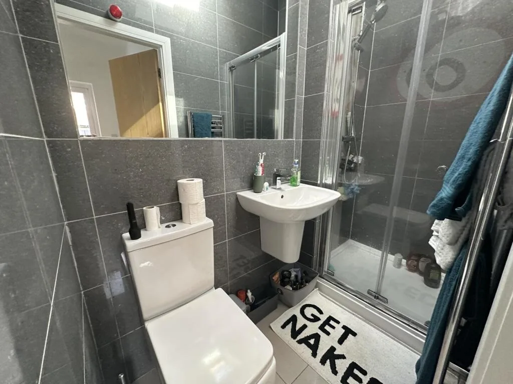 7 bedroom property for rent