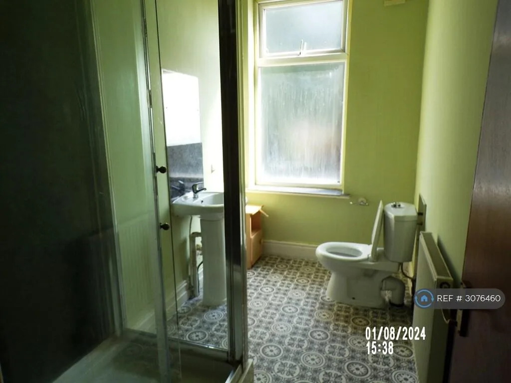9 bedroom terraced house for rent