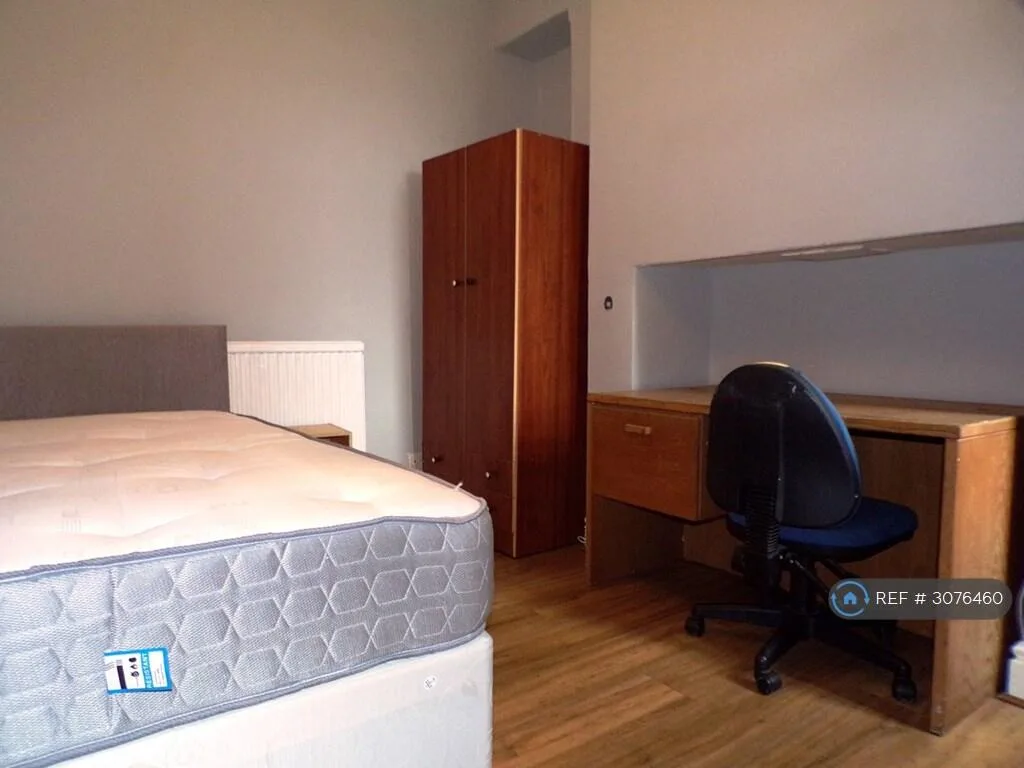 9 bedroom terraced house for rent