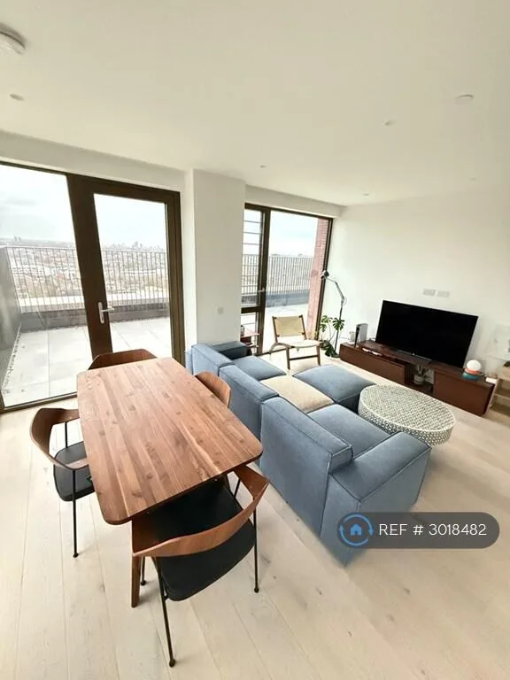 2 bedroom penthouse for rent