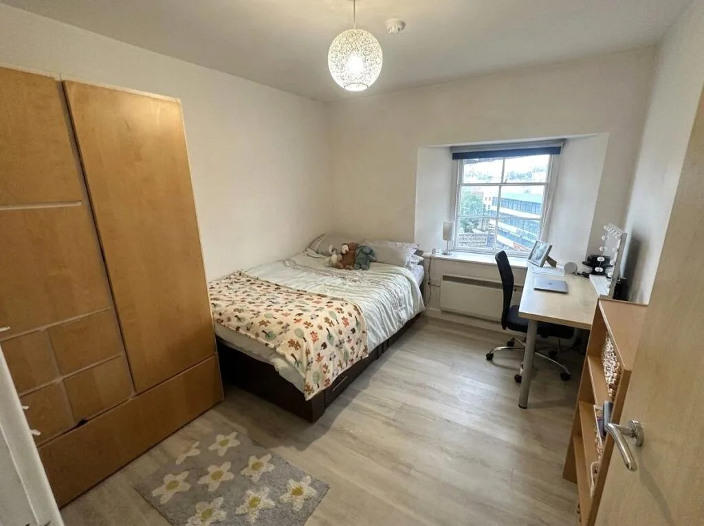 6 bedroom apartment for rent